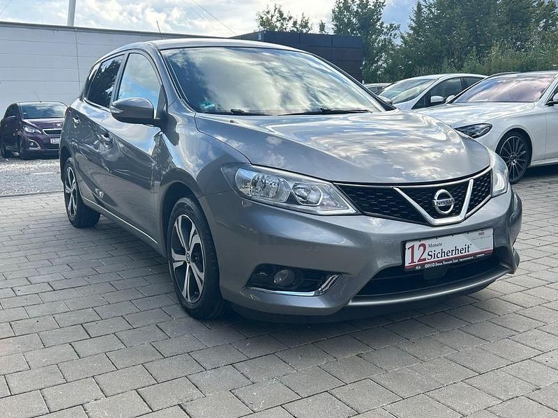 Grau Gebraucht 2016 Nissan Pulsar Limousine | 9.000 € (Etwas zu teuer) - Bild 1/4