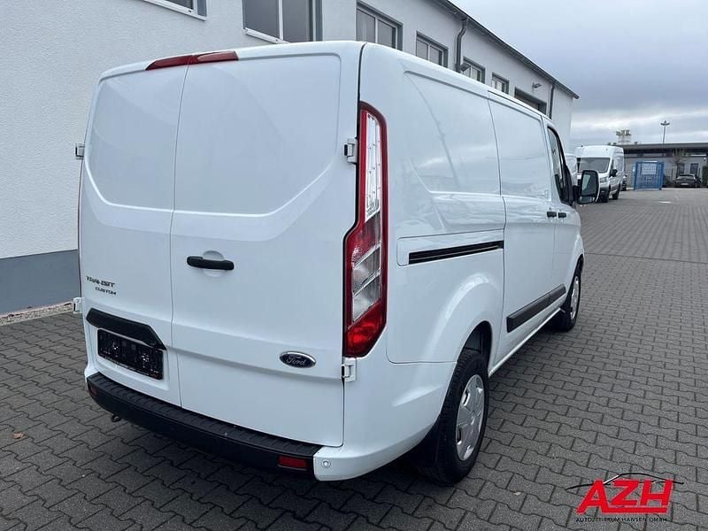 Gebraucht Ford Transit Custom Trend 107 PS (78 kW) 2021 Frozen white Van / Kleinbus