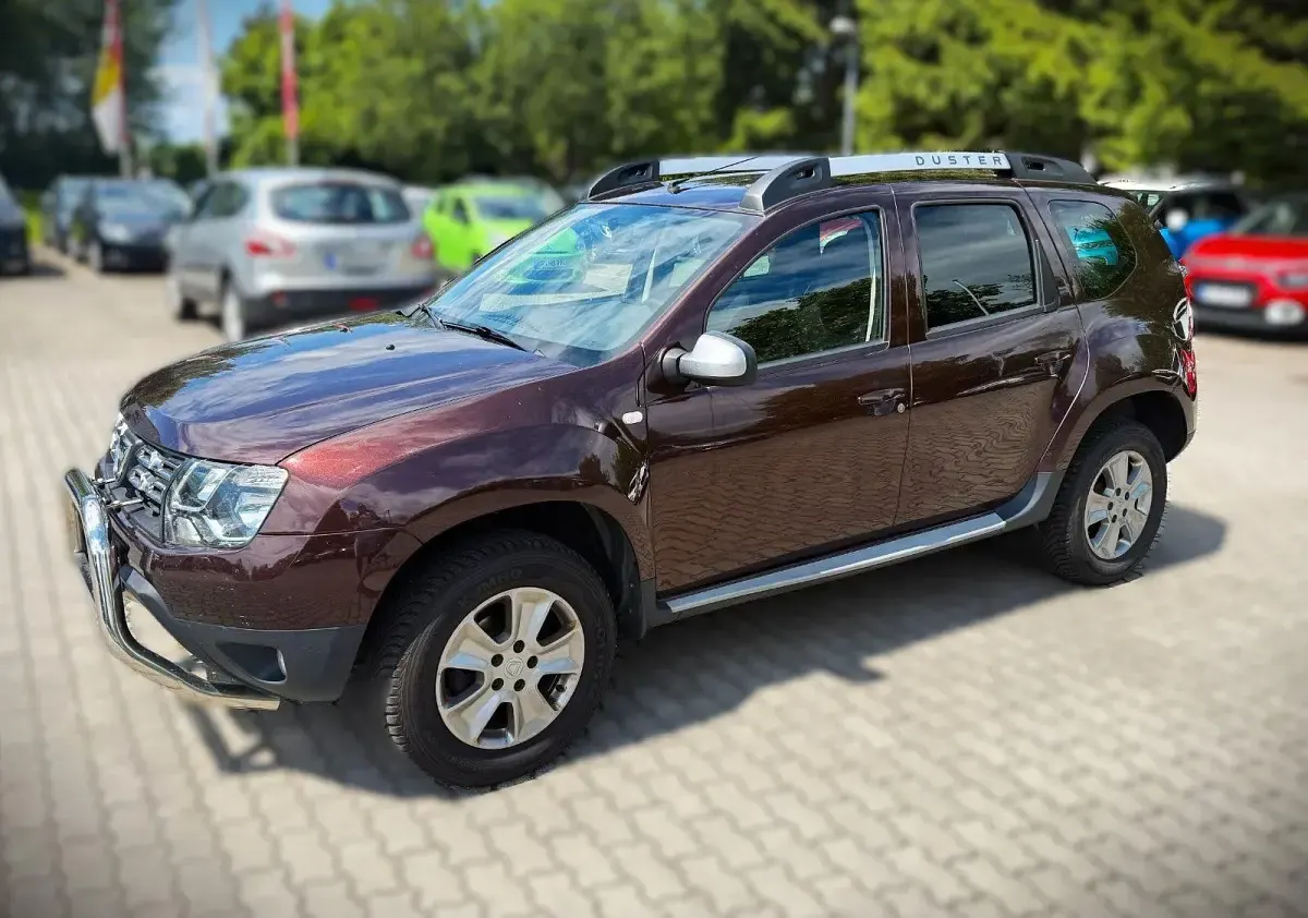 Gebraucht Dacia Duster Lauréate 125 PS (91 kW) 2016 Braun SUV
