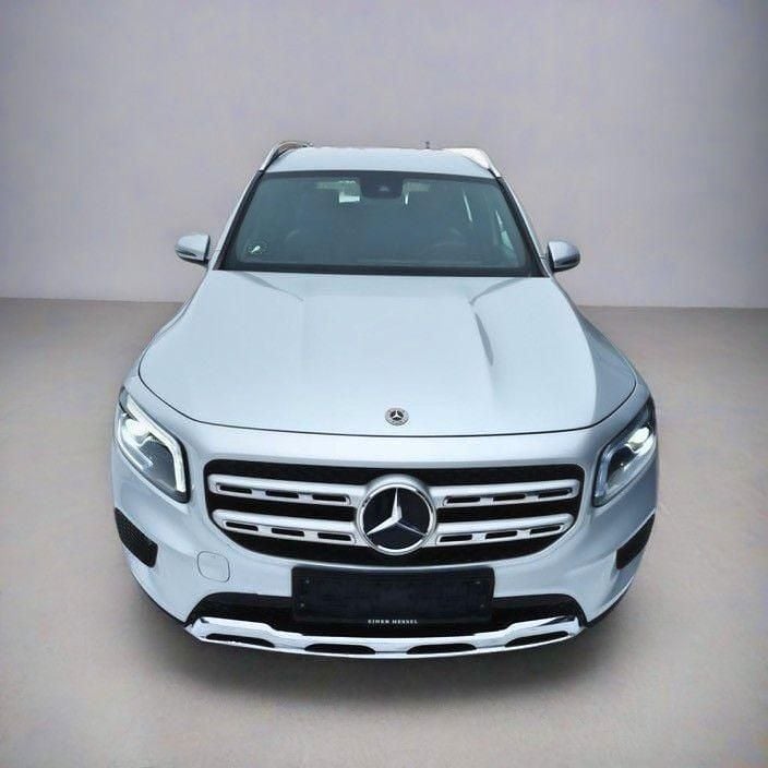 Gebraucht Mercedes GLB200 150 PS (110 kW) 2021 Silber SUV