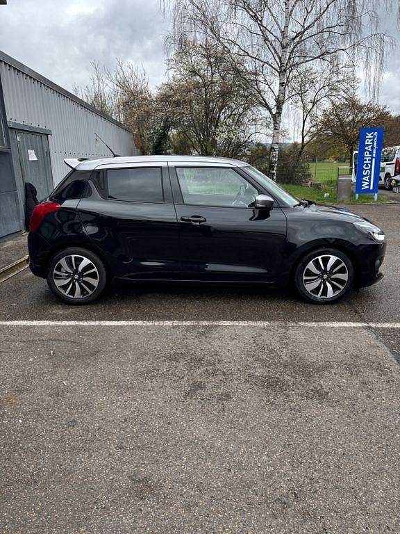 Gebraucht Suzuki Swift Comfort+ 111 PS (81 kW) 2018 Schwarz Kleinwagen