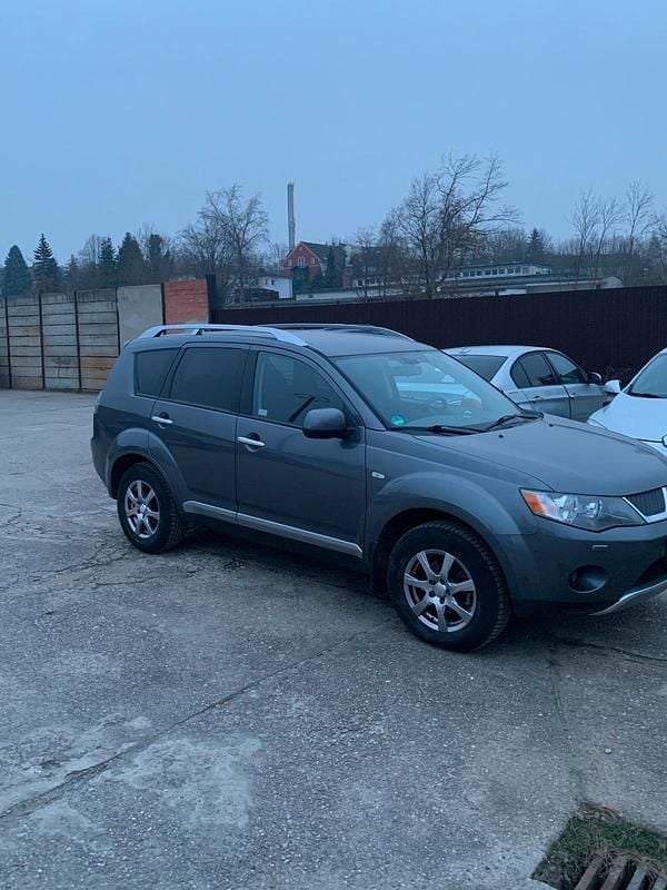 Gebraucht Mitsubishi Outlander 170 PS (125 kW) 2008 Grau SUV