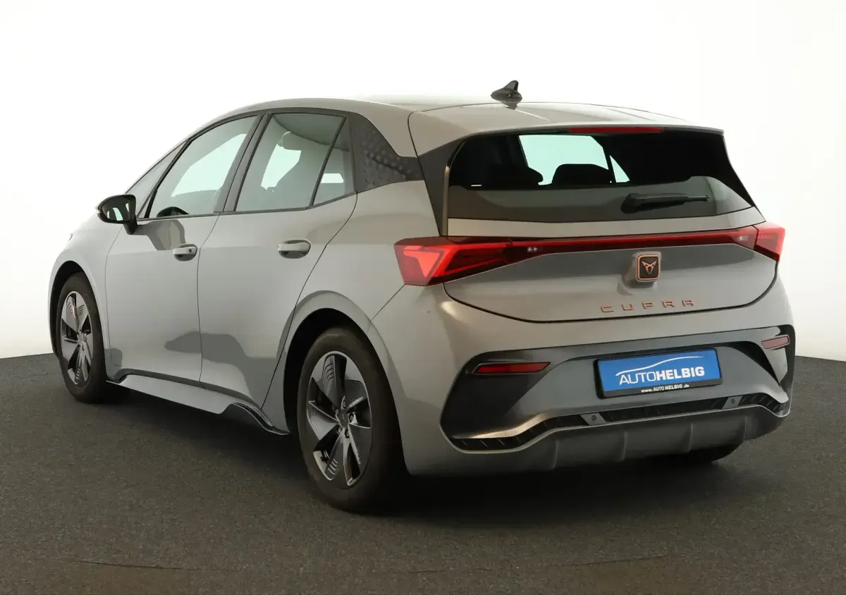 Gebraucht Cupra Born 150 kW (204 PS) 2024 Vaporgrau Kleinwagen
