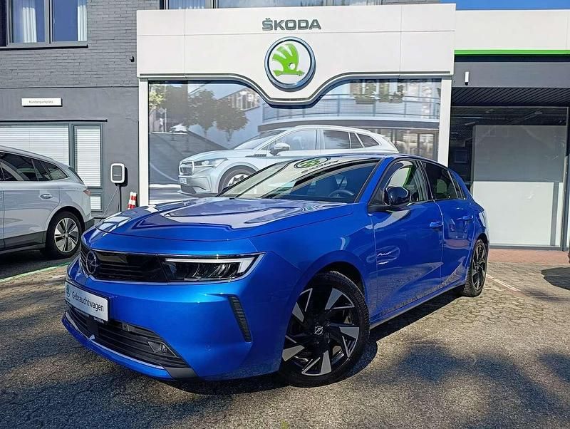 Blau Gebraucht 2022 Opel Astra Elegance Kleinwagen | 19.900 € (Fairer Preis) - Bild 1/4