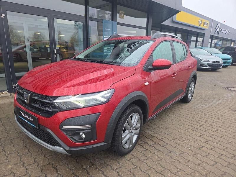 Gebraucht Dacia Sandero Comfort 91 PS (66 kW) 2021 Rot Limousine