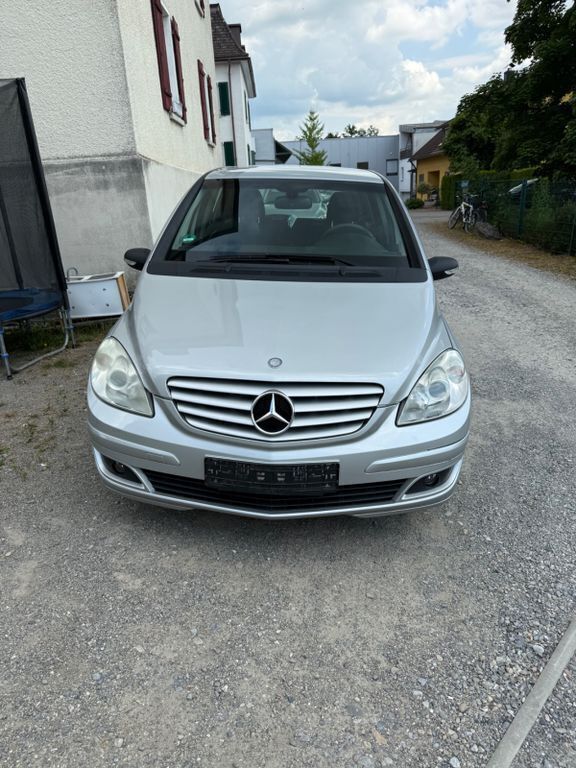 Silber Gebraucht 2008 Mercedes B170 Van / Kleinbus | 2.800 € (Guter Preis) - Bild 1/4