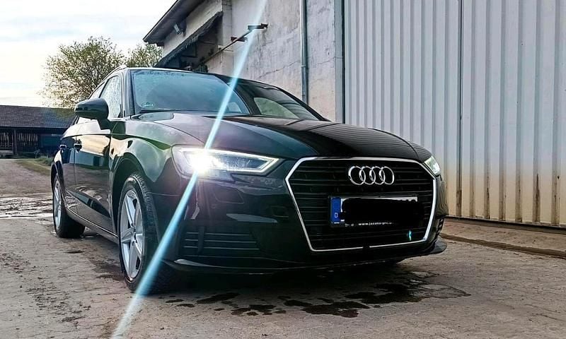 Gebraucht Audi A3 Ambiente 150 PS (110 kW) 2016 Schwarz Kombi