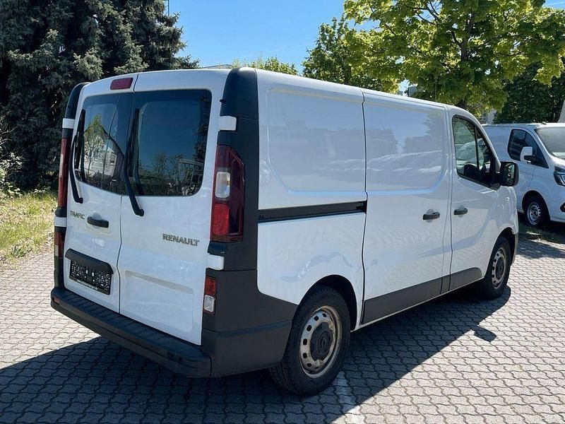Gebraucht Renault Trafic 120 PS (88 kW) 2021 Weiß Van / Kleinbus
