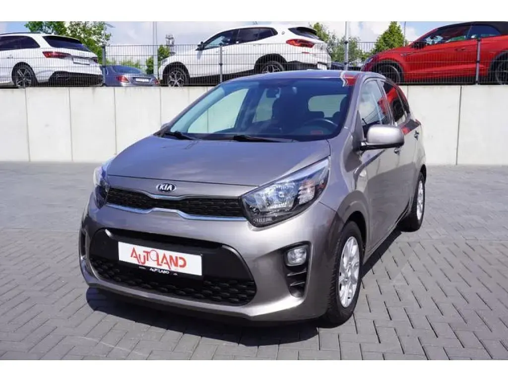 Gebraucht Kia Picanto 84 PS (61 kW) 2018 Sparklingsilber metallic (metallic) Kleinwagen
