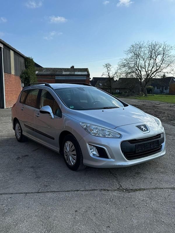 Gebraucht Peugeot 308 SW 111 PS (81 kW) 2012 Silber Kombi