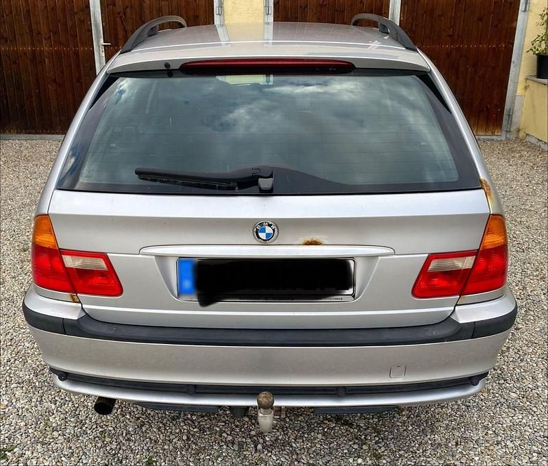 Gebraucht BMW 318 118 PS (86 kW) 2001 Grau Kombi