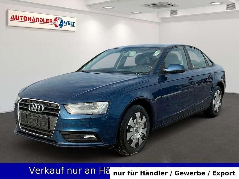 Blau Gebraucht 2012 Audi A4 Attraction Limousine | 8.199 € (Guter Preis) - Bild 1/3