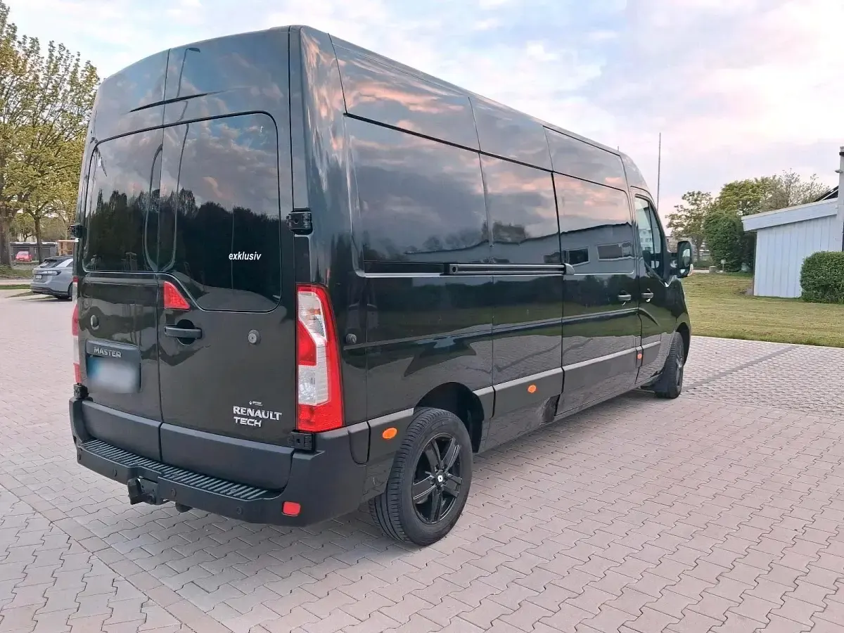 Gebraucht Renault Master 170 PS (125 kW) 2017 Schwarz Van