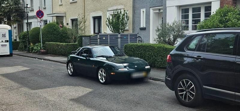 Second-hand Mazda MX5 131 CP (96 kW) 1994 Verde Cabrio
