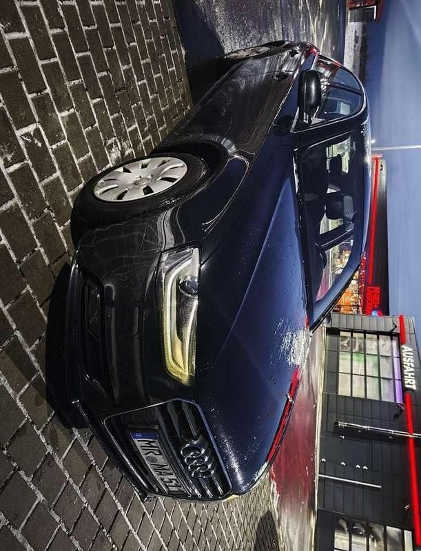 Gebraucht Audi A4 Attraction 143 PS (105 kW) 2013 Schwarz Limousine