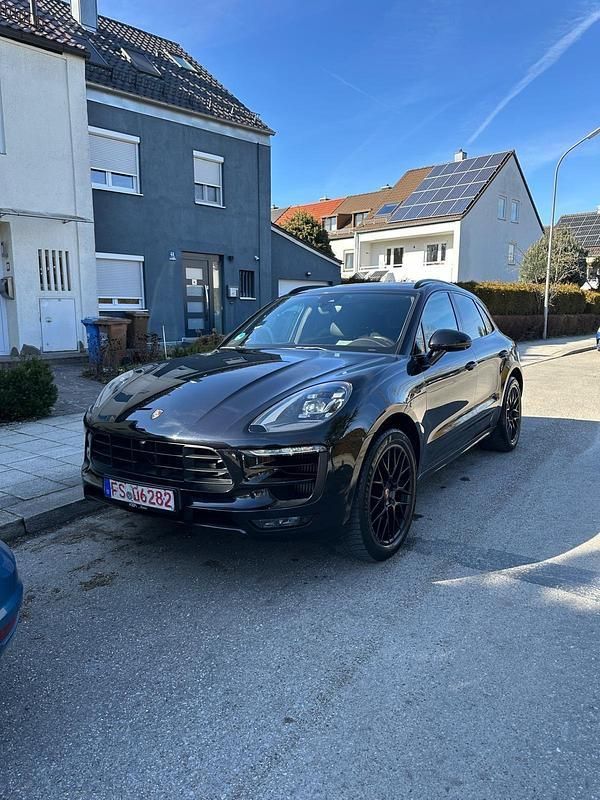 Schwarz Gebraucht 2016 Porsche Macan Turbo SUV | 36.500 € - Bild 1/4