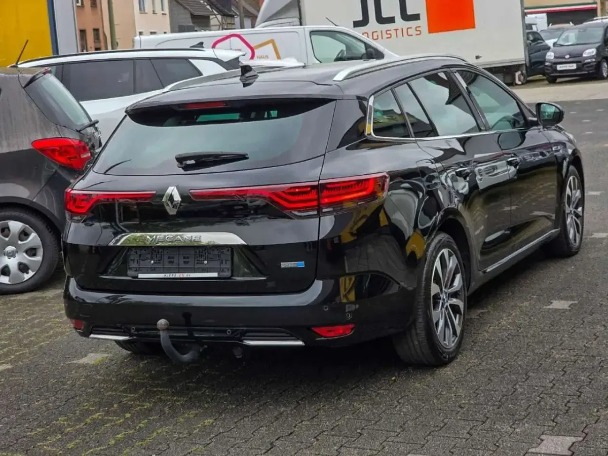 Używany Renault Megane E-Tech Intens 158 KM (116 kW) 2021 Czarny Kombi