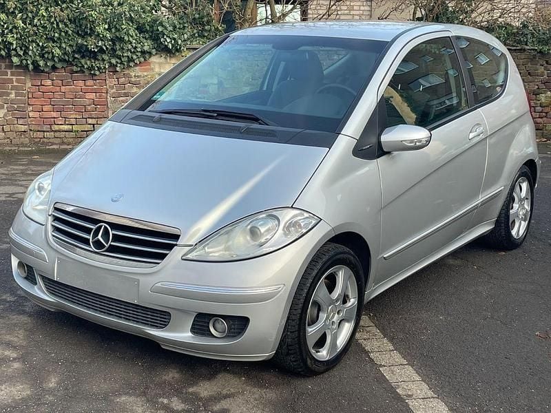 Silber Gebraucht 2005 Mercedes A150 Kleinwagen | 3.450 € (Fairer Preis) - Bild 1/4