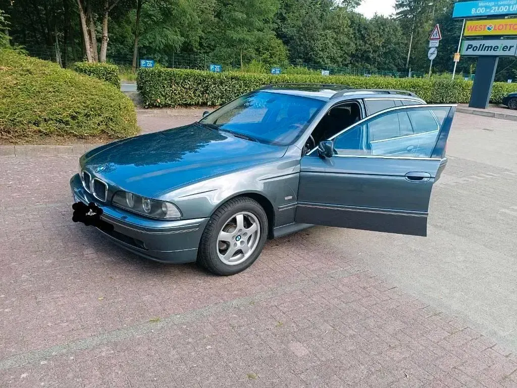 Gebraucht BMW 525 192 PS (141 kW) 2002 Grau Kombi