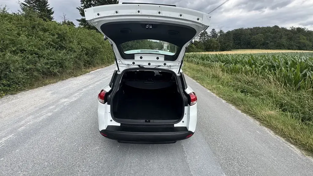 Gebraucht Renault Clio 73 PS (53 kW) 2014 Weiß Limousine