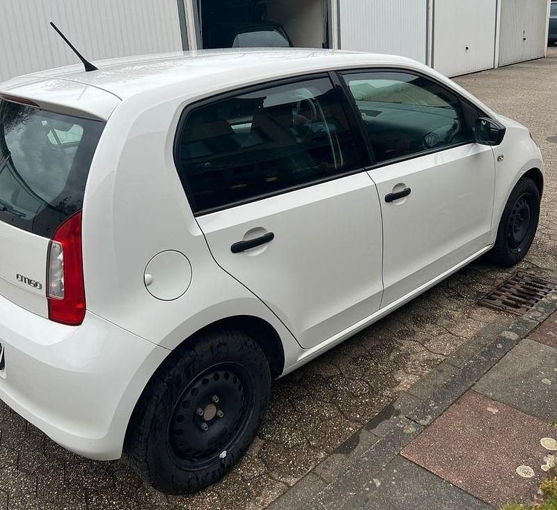 Gebraucht Skoda Citigo Active 60 PS (44 kW) 2013 Weiß Kleinwagen