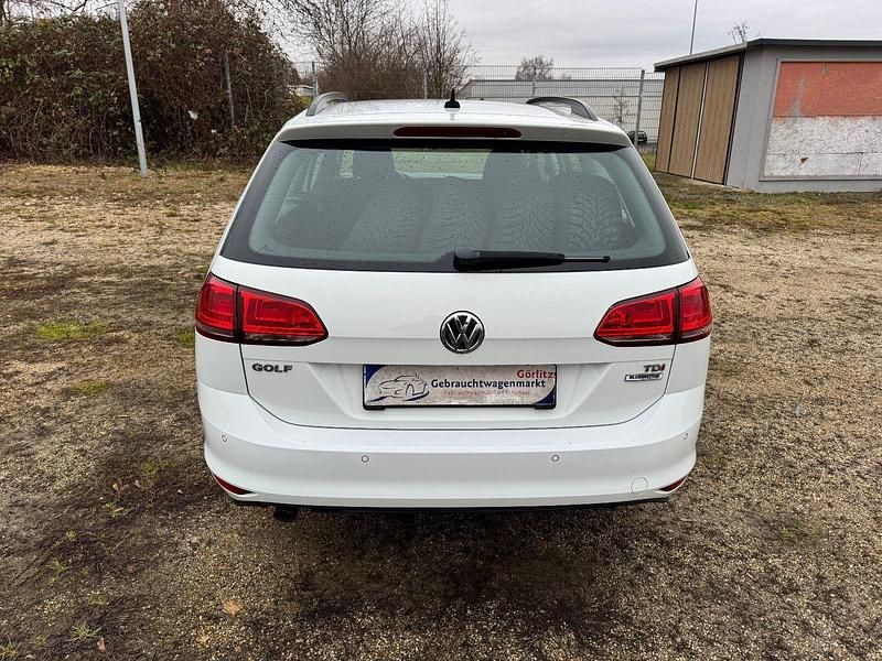 Gebraucht VW Golf VII 110 PS (80 kW) 2015 Weiß Kombi