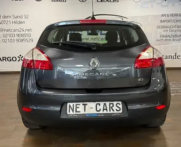 Gebraucht Renault Mégane III Dynamique 110 PS (80 kW) 2013 Grau Limousine