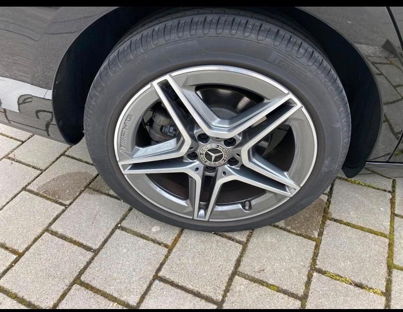 Gebraucht Mercedes CLA180 116 PS (85 kW) 2021 Schwarz Limousine