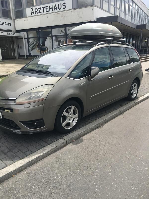Gold Gebraucht 2008 Citroën C4 Picasso Exclusive Van / Kleinbus | 1.949 € (Guter Preis) - Bild 1/4