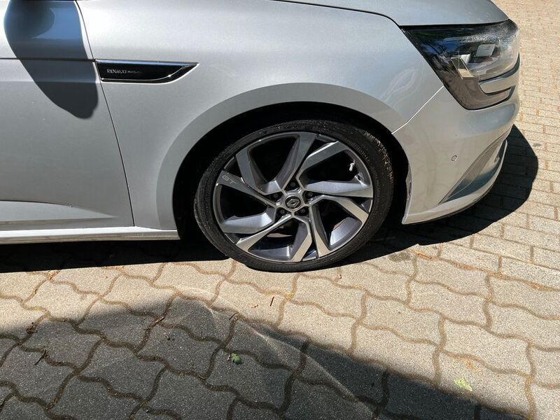 Gebraucht Renault Mégane IV GT 205 PS (150 kW) 2018 Grau Limousine