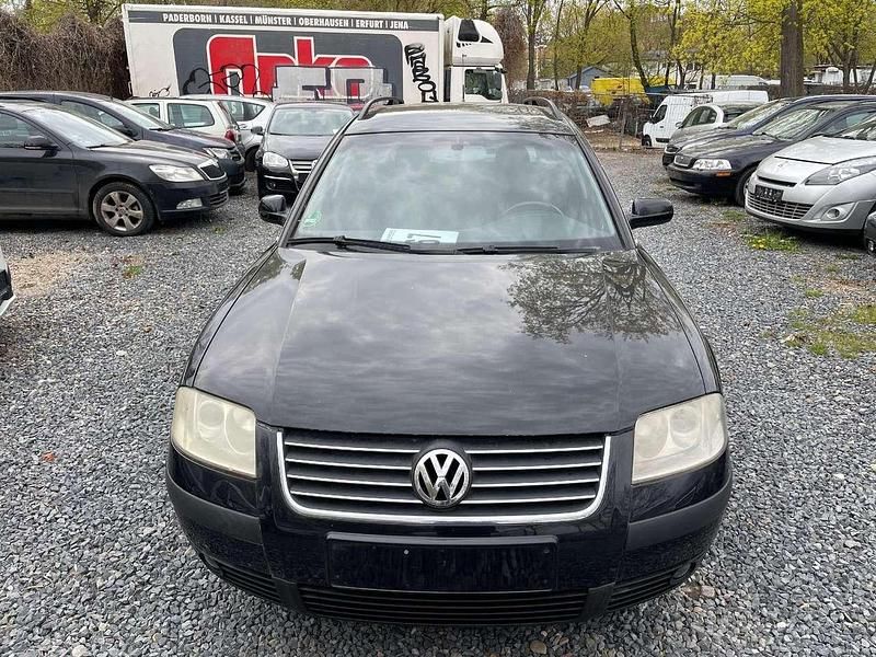 Gebraucht VW Passat Comfortline 150 PS (110 kW) 2003 Schwarz Kombi
