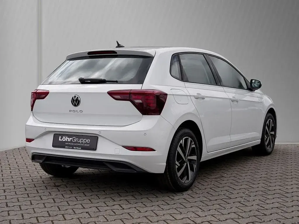 Second-hand VW Polo Life 95 CP (69 kW) 2023 Alb Hatchback