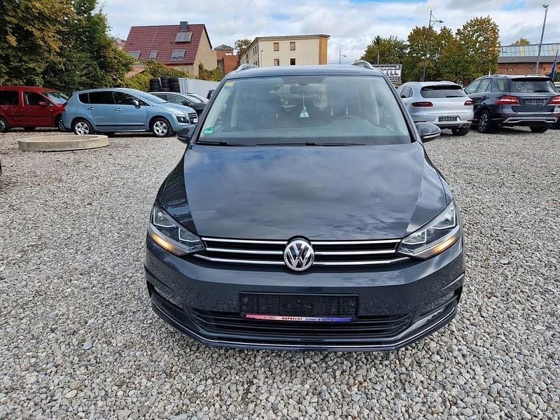 Grau Gebraucht 2018 VW Touran Sound Van / Kleinbus | 13.999 € (Superpreis) - Bild 1/4