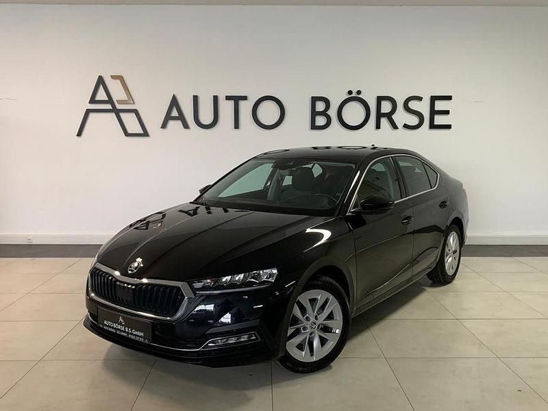 Schwarz Gebraucht 2022 Skoda Octavia Style Limousine | 22.890 € (Etwas zu teuer) - Bild 1/3