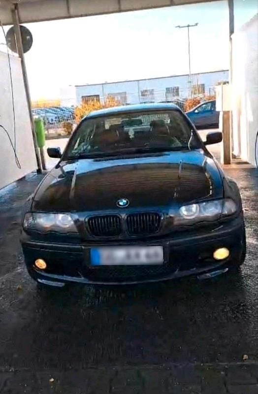 Gebraucht BMW 320 M Sport 170 PS (125 kW) 2001 Schwarz Limousine