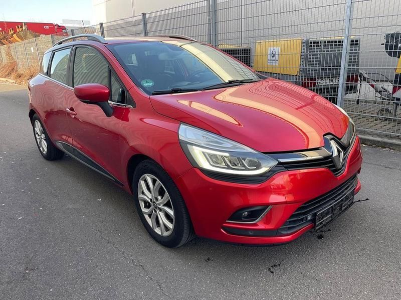 Gebraucht Renault Clio IV Intens 90 PS (66 kW) 2018 Rot Limousine