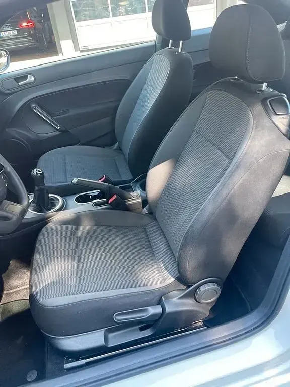 Gebraucht VW Beetle Allstar 105 PS (77 kW) 2016 Weiß Kleinwagen