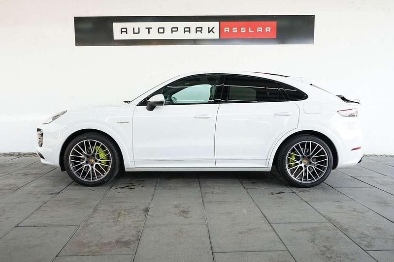 Gebraucht Porsche Cayenne E-Hybrid Coupe 462 PS (339 kW) 2021 Weiss Coupé