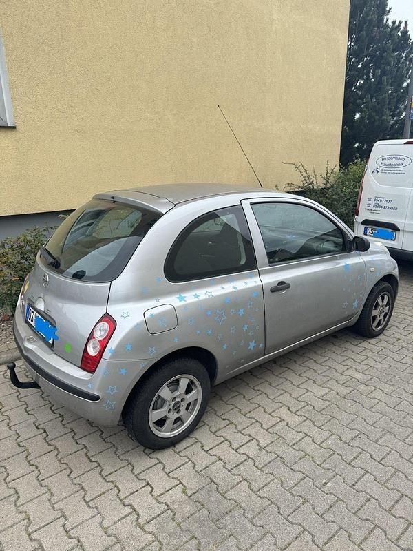 Grau Gebraucht 2006 Nissan Micra Kleinwagen | 1.000 € (Guter Preis) - Bild 1/4