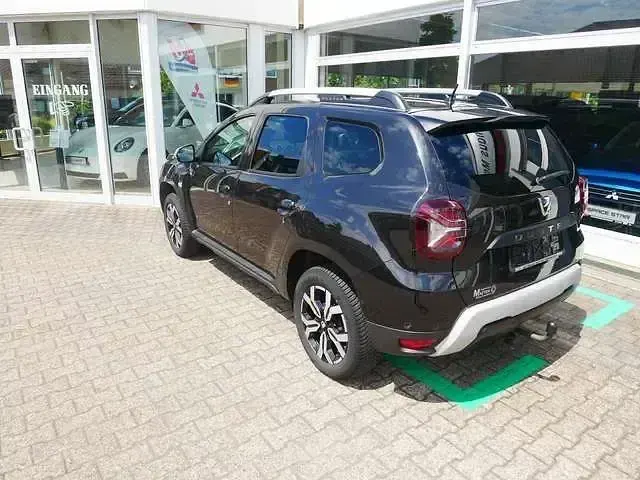 Gebraucht Dacia Duster Prestige 101 PS (74 kW) 2022 Perlmuttschwarz SUV