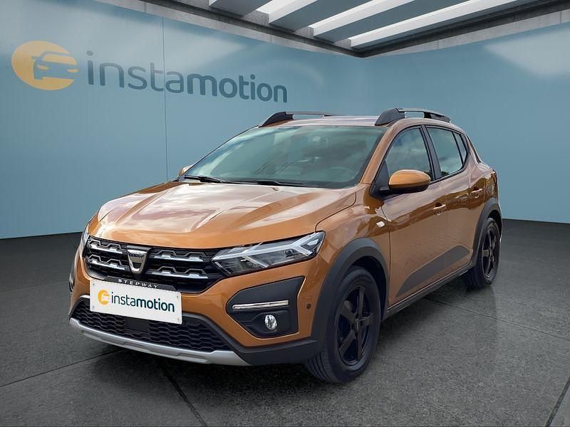 Orange Gebraucht 2021 Dacia Sandero Stepway Kleinwagen | 15.149 € (Teuer) - Bild 1/4