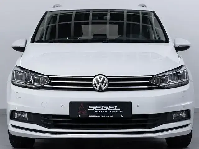 Używany VW Touran Join 116 KM (85 kW) 2019 Biały Minivan