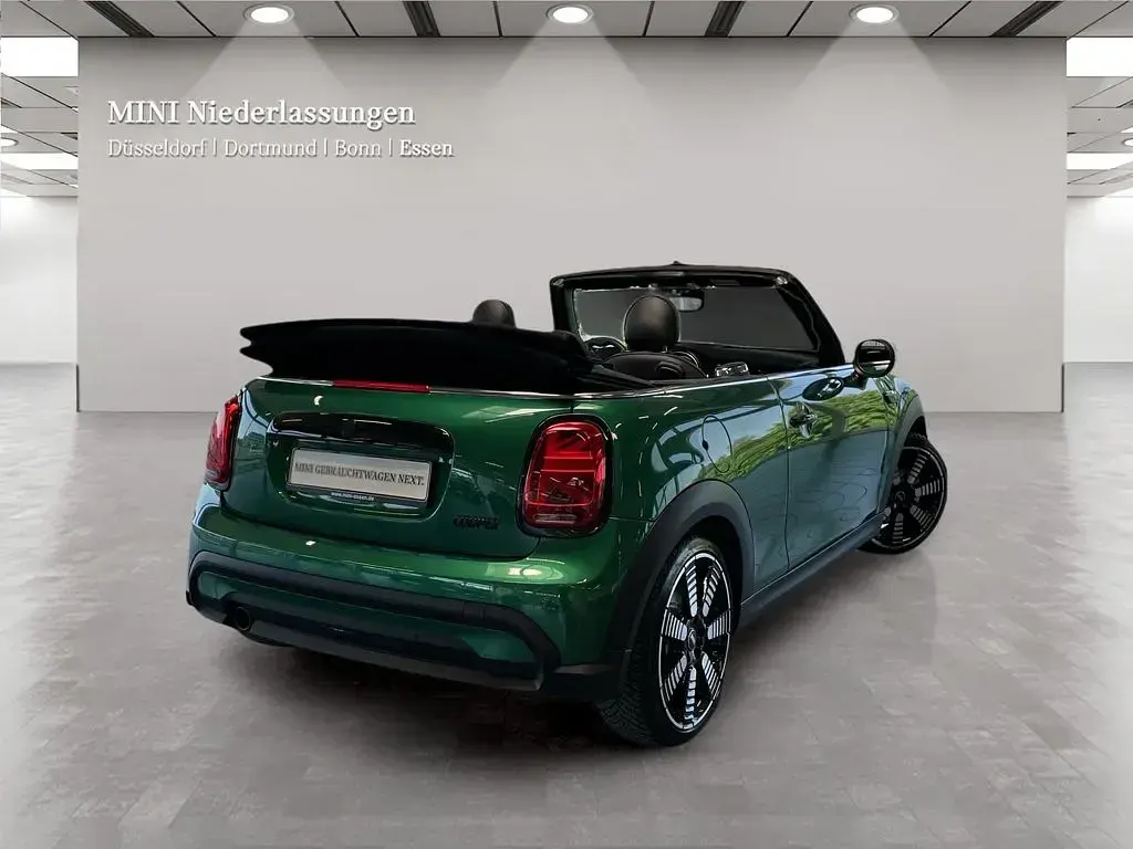 Gebraucht Mini Cooper Cabriolet 136 PS (100 kW) 2024 Grün Cabrio