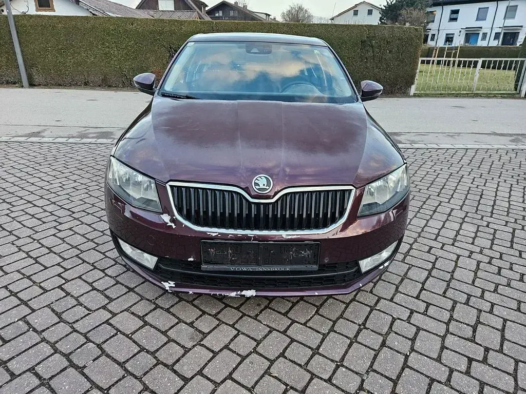 Gebraucht Skoda Octavia Elegance 150 PS (110 kW) 2013 Rot Limousine