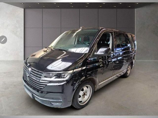 Gebraucht VW Multivan Comfortline 204 PS (150 kW) 2022 Deep black perleffekt Van