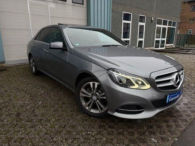 Gebraucht Mercedes E220 Avantgarde 170 PS (125 kW) 2013 Grau Limousine