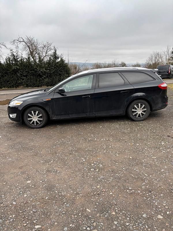 Gebraucht Ford Mondeo 175 PS (128 kW) 2010 Schwarz Kombi
