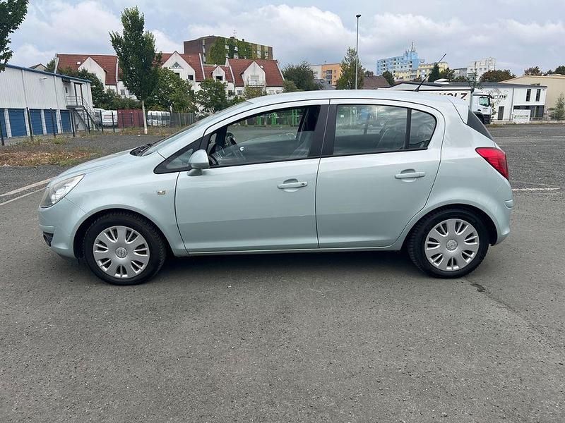 Gebraucht Opel Corsa Innovation 90 PS (66 kW) 2009 Grün Limousine