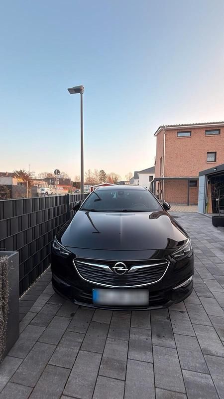 Gebraucht Opel Insignia Innovation 209 PS (153 kW) 2019 Schwarz Kombi