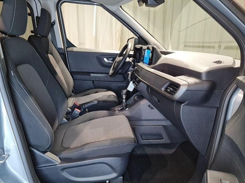 Neu Ford Tourneo Courier Trend 125 PS (91 kW) 2025 Silber, solar silver metallic Van / Kleinbus